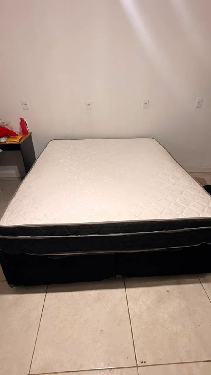 Cama box Queen com box baú 
