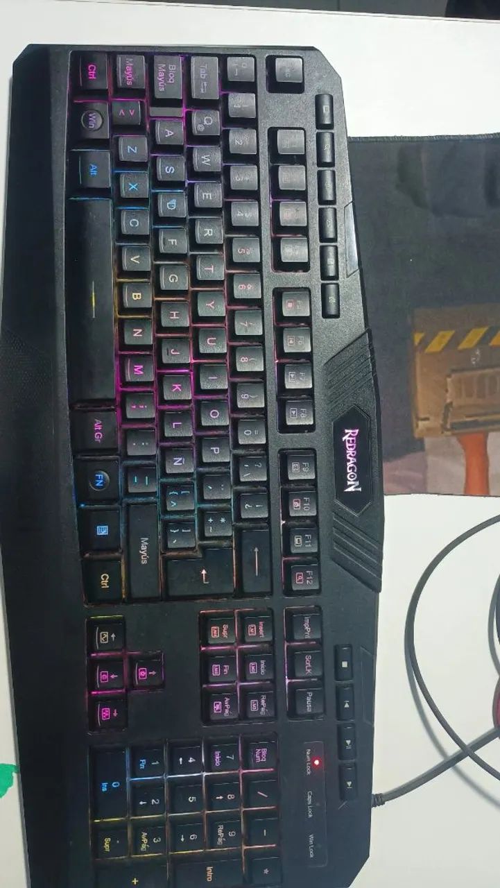 Vendo teclado red dragon 