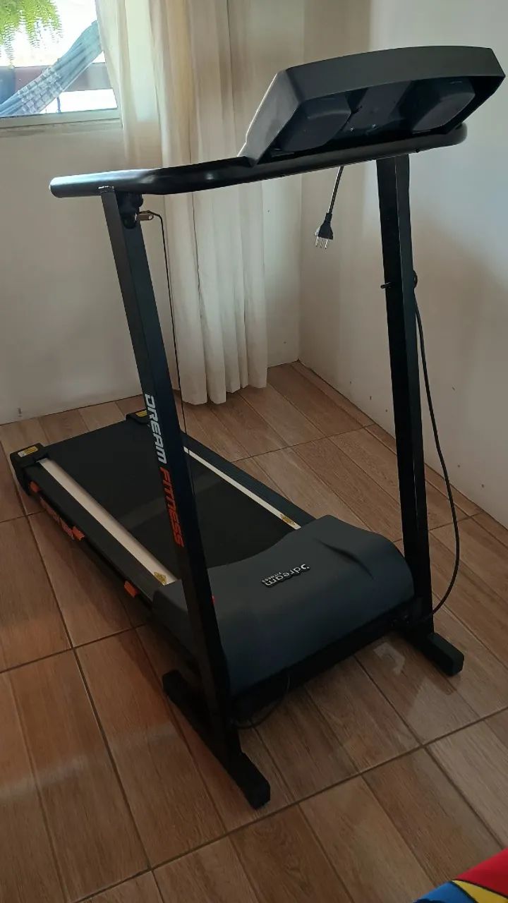 Vendo Esteira semi-nova - Foto 3
