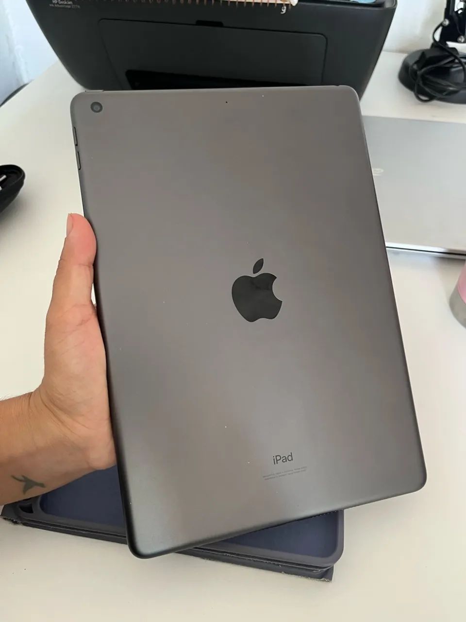 iPad 9ª Geração 64GB + Capa + Caneta