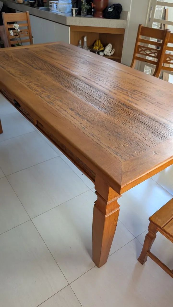 Mesa de Jantar Peroba Demolição com Gaveta. Sem as cadeiras. - Foto 2