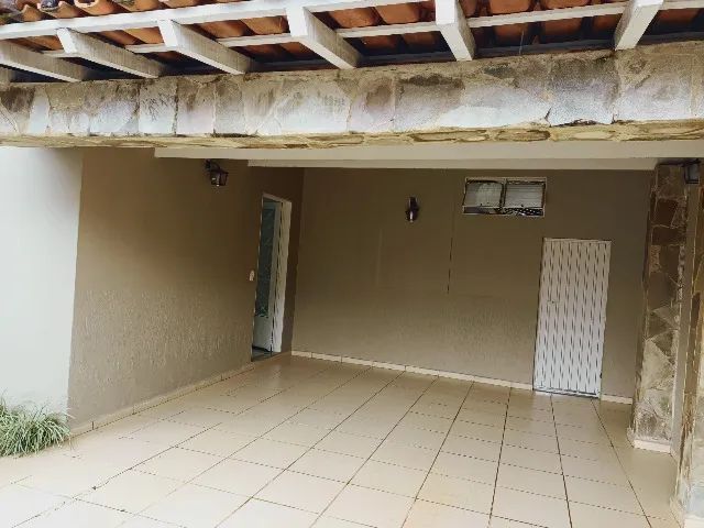 Aluga-se casa para empresas no Jardim Primavera   - Foto 2