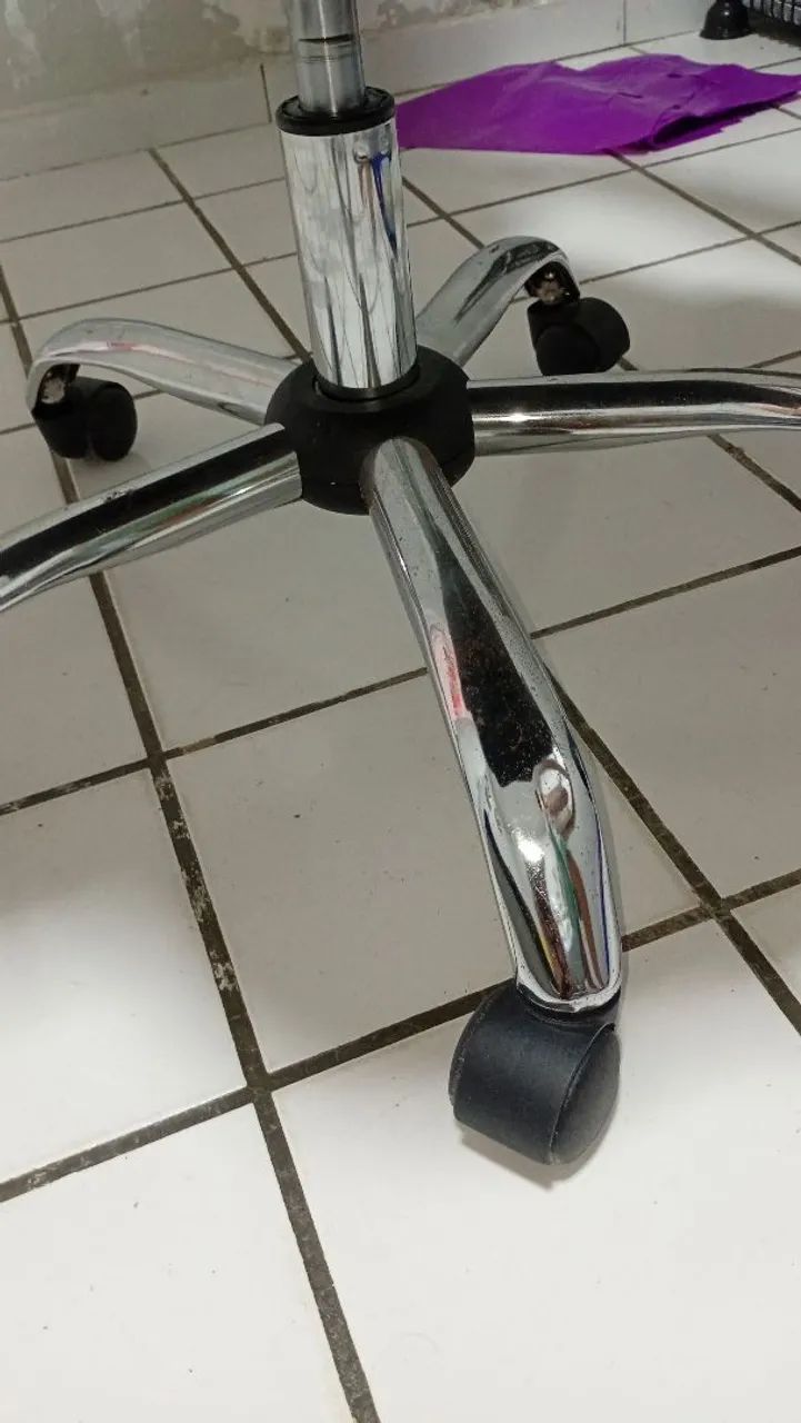 Cadeira de escritório excelente - Foto 5