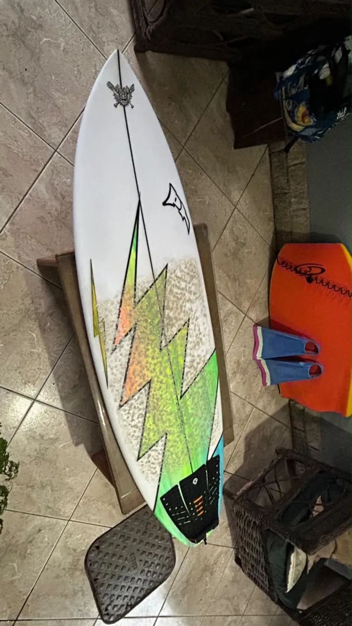Prancha de surf semi-nova  - Foto 2