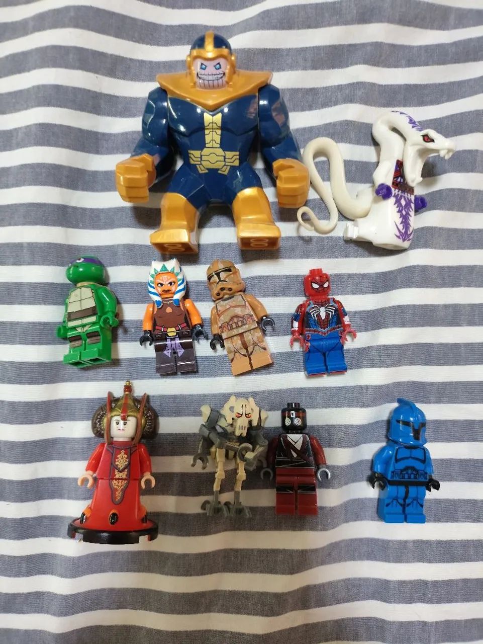 LOTE MINIFIGURAS LEGO GENÉRICAS 