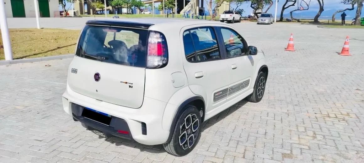 Fiat Uno Sporting 1.4 EVO Fire Flex 8V 4P 2016 - Foto 4