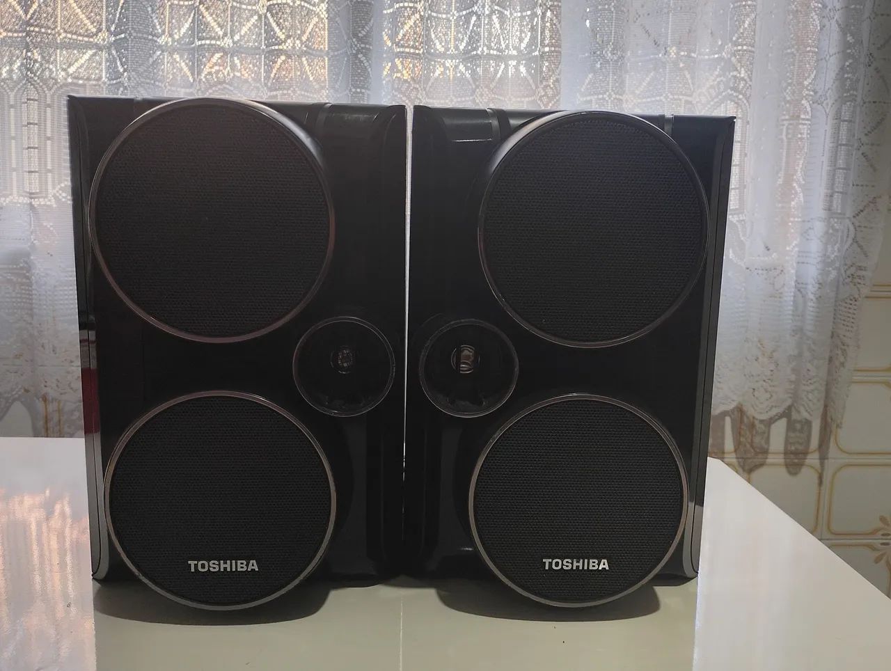 Caixa acústica compacta Toshiba mod SS-7845