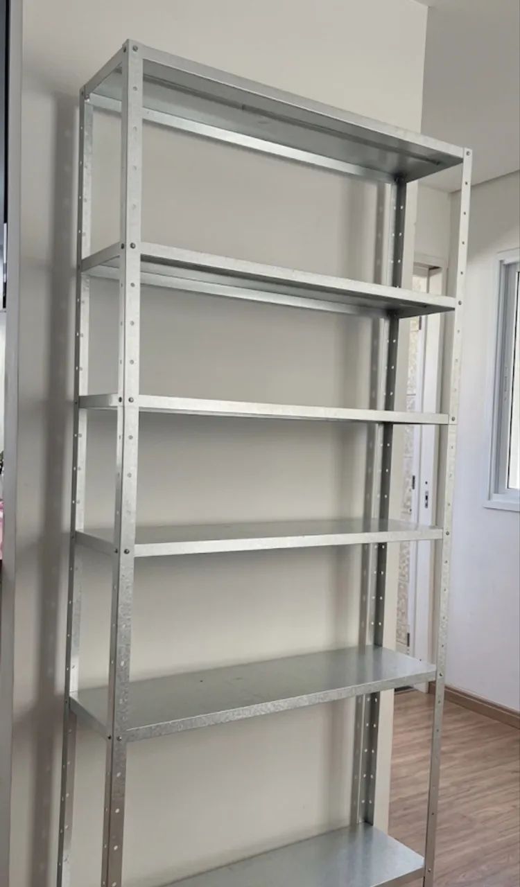 Estante em aço 