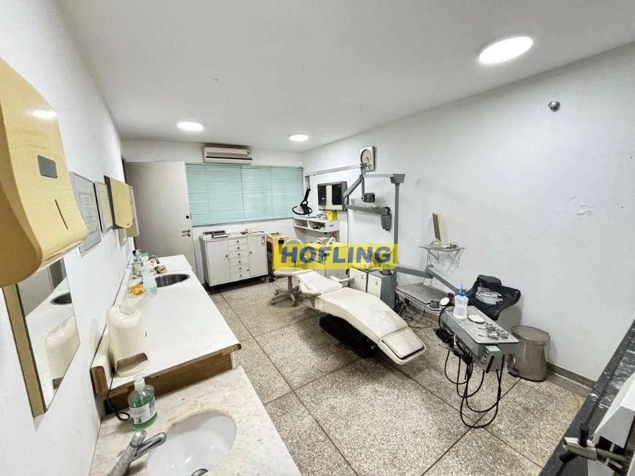 Sala para locação e venda bem localizada no Centro - Foto 5