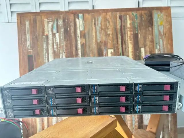 HP StorageWorks Modular Smart Array 20 (MSA20)