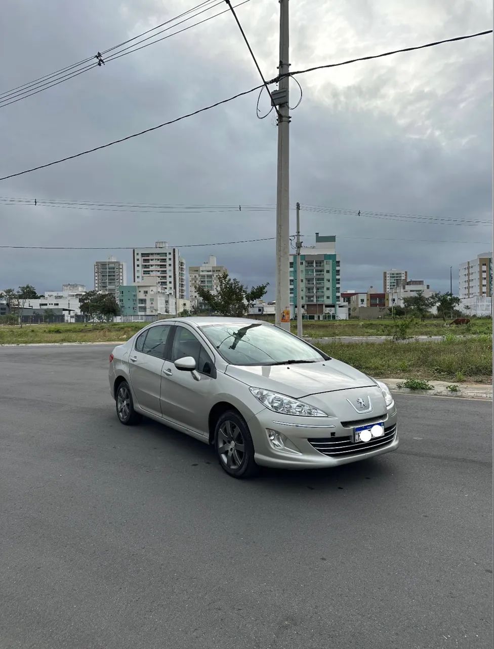 Peugeot 408 2012