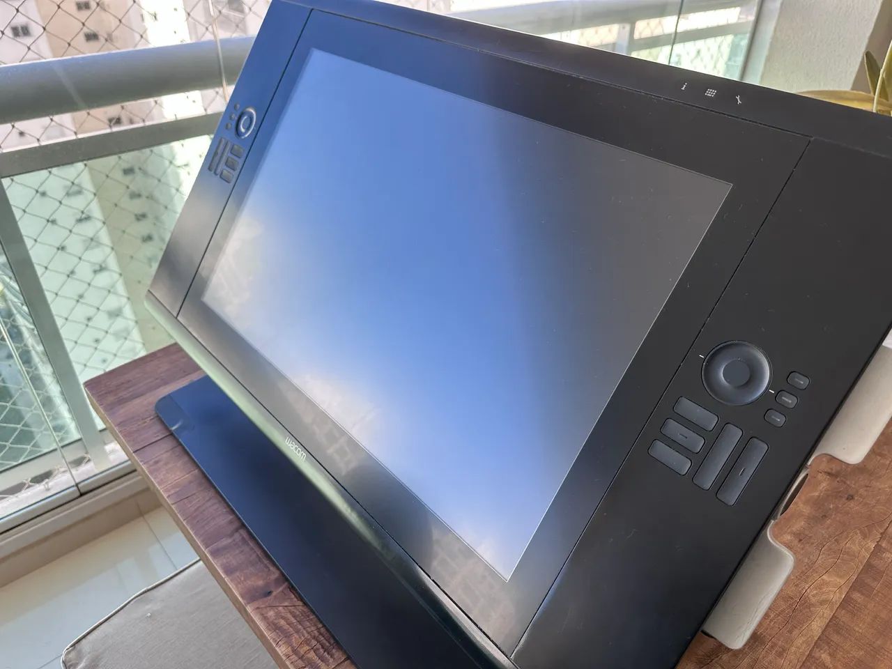Wacom Cintiq HD 24 DTK 2400 - Foto 3
