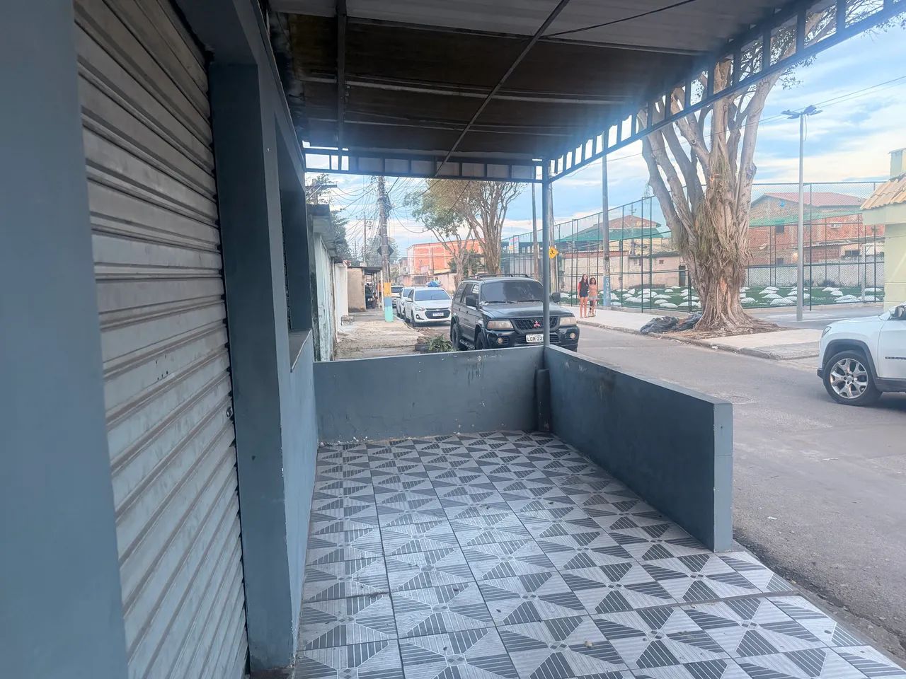 Alugo loja ampla em Santa Cruz - Bem localizada, local tranquilo e seguro.  - Foto 3