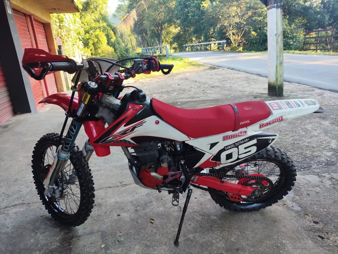 CRF 230 - Foto 2