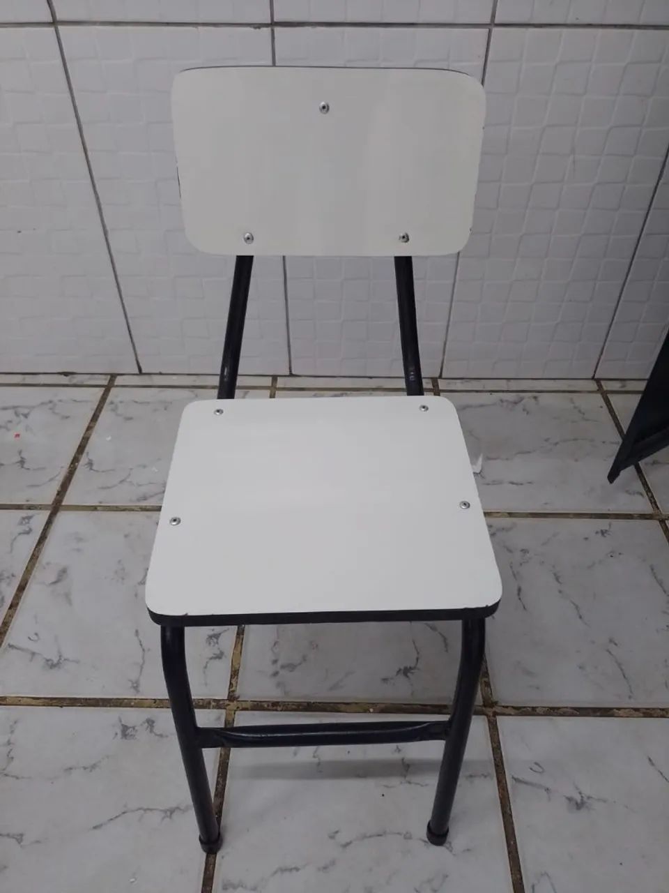 Conjunto de cadeira escolar infantil  - Foto 4
