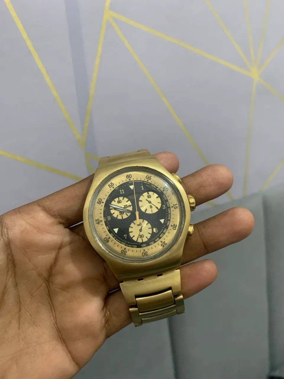 Swatch Pirâmide Cara Preta
