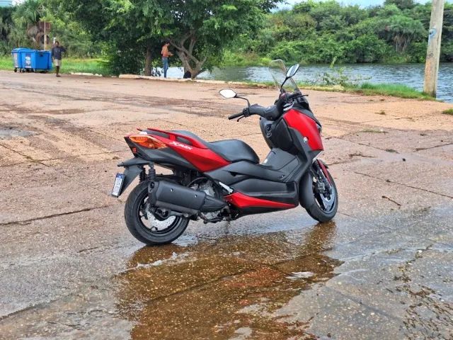 Oportunidade - Moto Impecável - 38km p/litro - XMAX 250 só 13mil km. Abaixo da FIPE  - Foto 3
