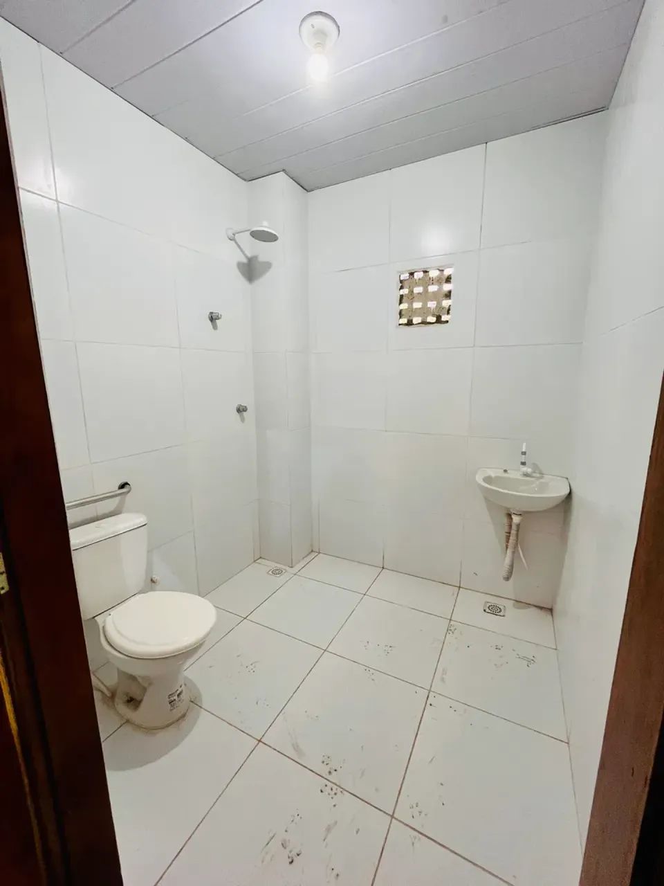 Alugo Excelente Galpão com 330m2 no Renascer - Foto 4