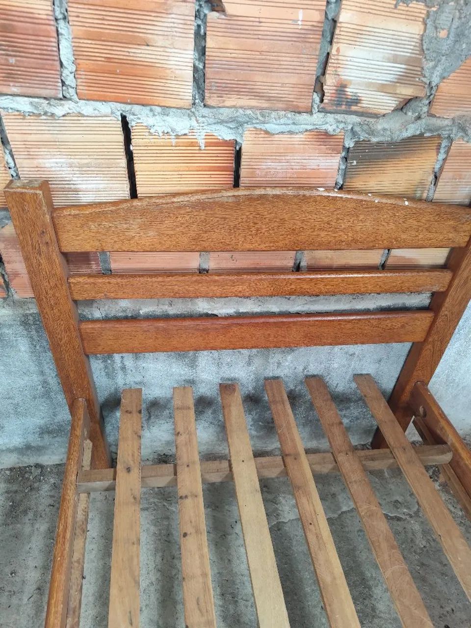 CAMA DE MADEIRA SOLTEIRO+ COLCHÃO 