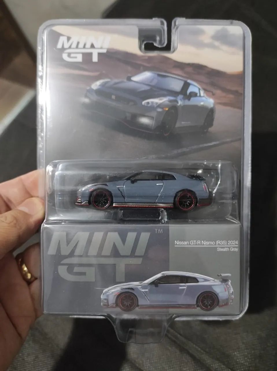 Mini Gt Nissan Gtr Nismo R35 - 1/64 Cinza - Hobbies e coleções
