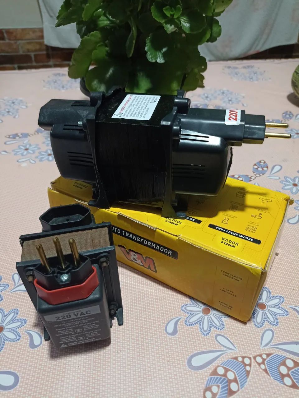 Auto transformador V&M 1500VA - Foto 2