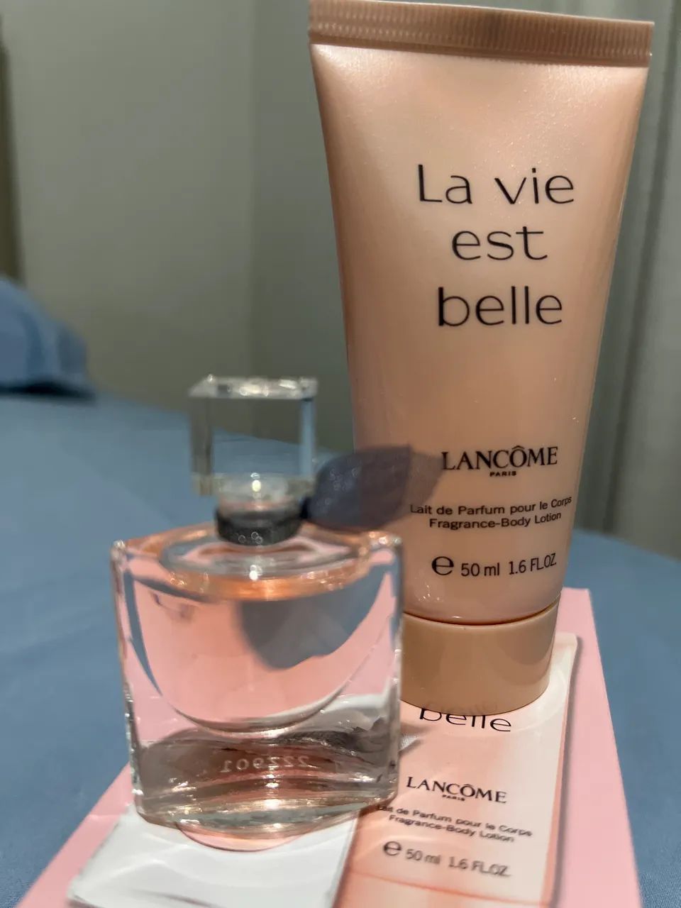 Kit Lancôme Mini perfume e Loção  - Foto 3