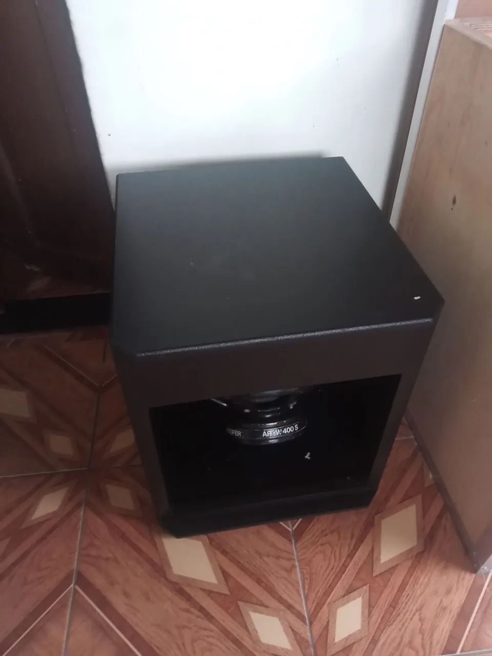 Caixa sub grave
