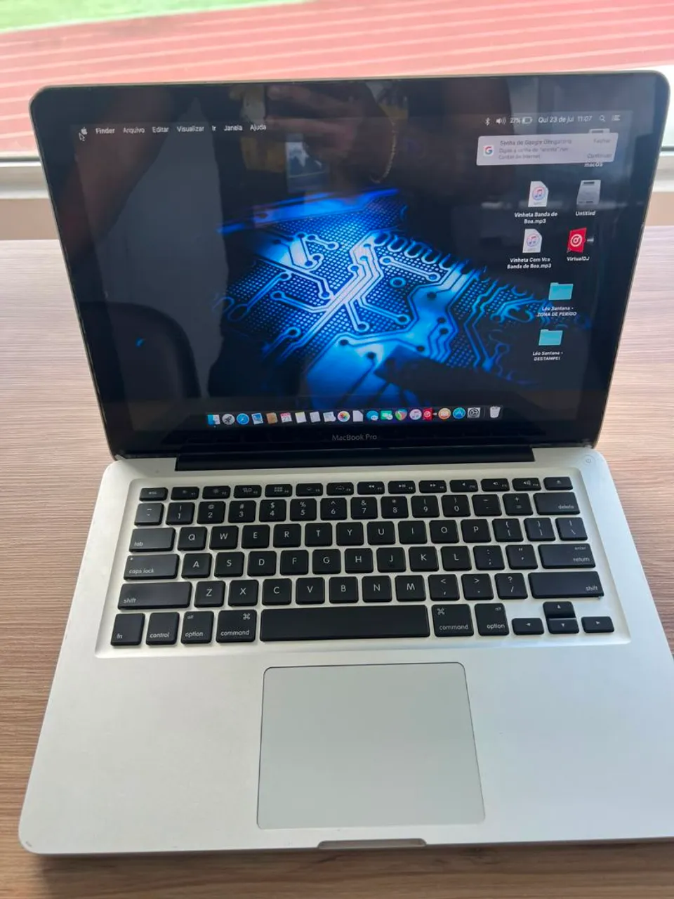macbook 2008