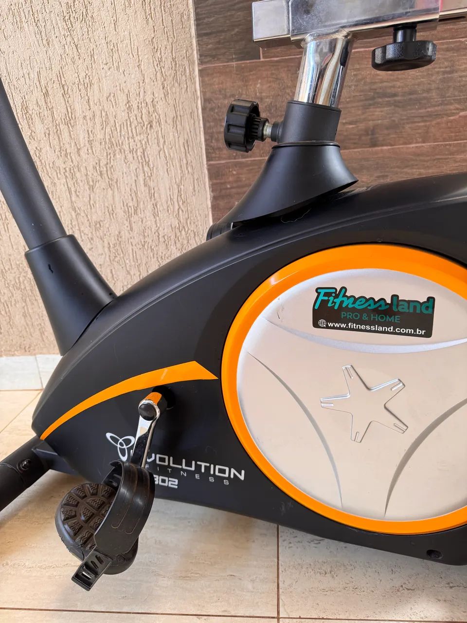 Bicicleta Ergométrica Evolution Fitness - Ótimo Estado - Foto 2