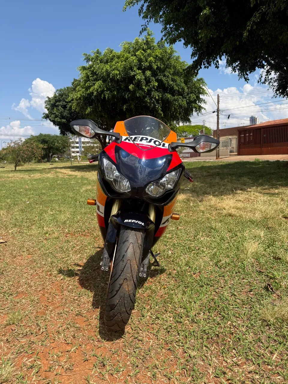 CBR 1000 RR FIREBLADE REPSOL - Foto 4