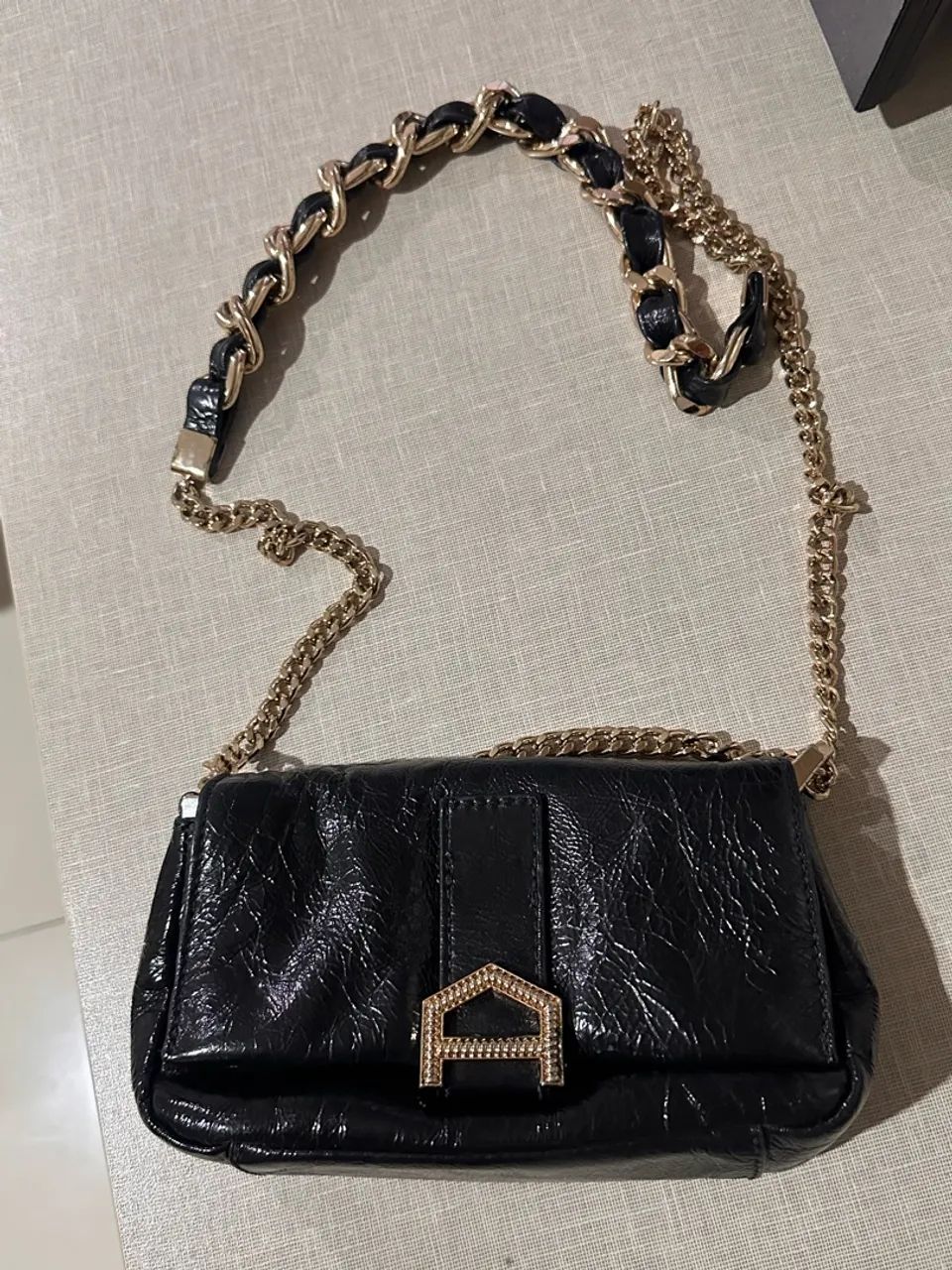 Mini Bolsa Arezzo Preta em Couro Legítimo 