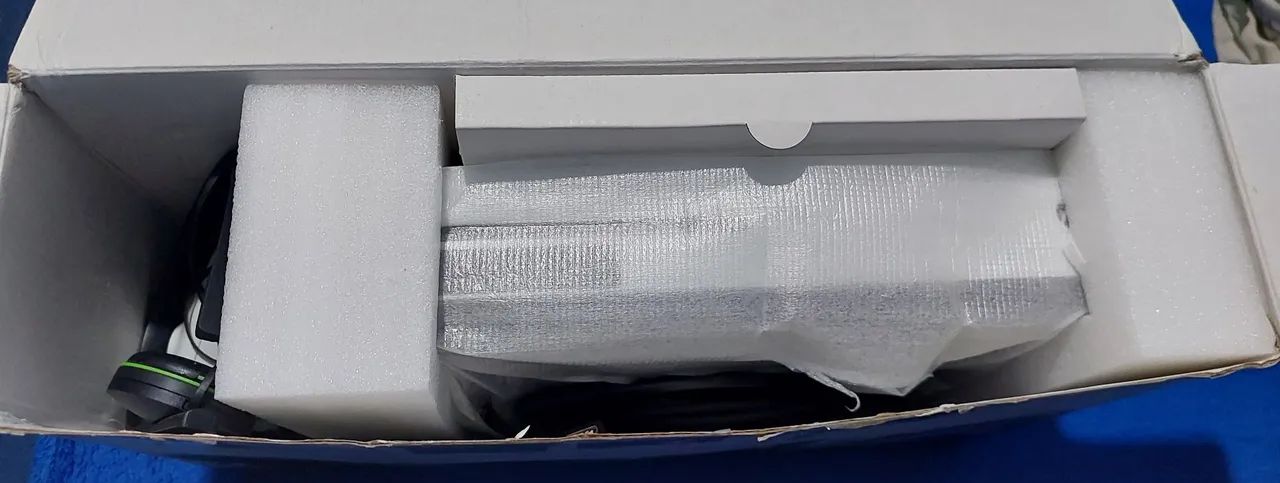 Xbox One S 1TB  - Foto 3