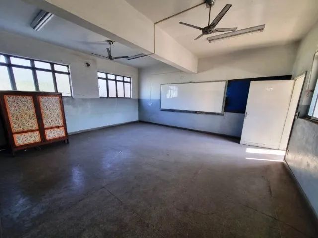 Bangu - Imóvel Comercial 2.300m² | 3 Prédios | 20 Salas | Quadra - Foto 5
