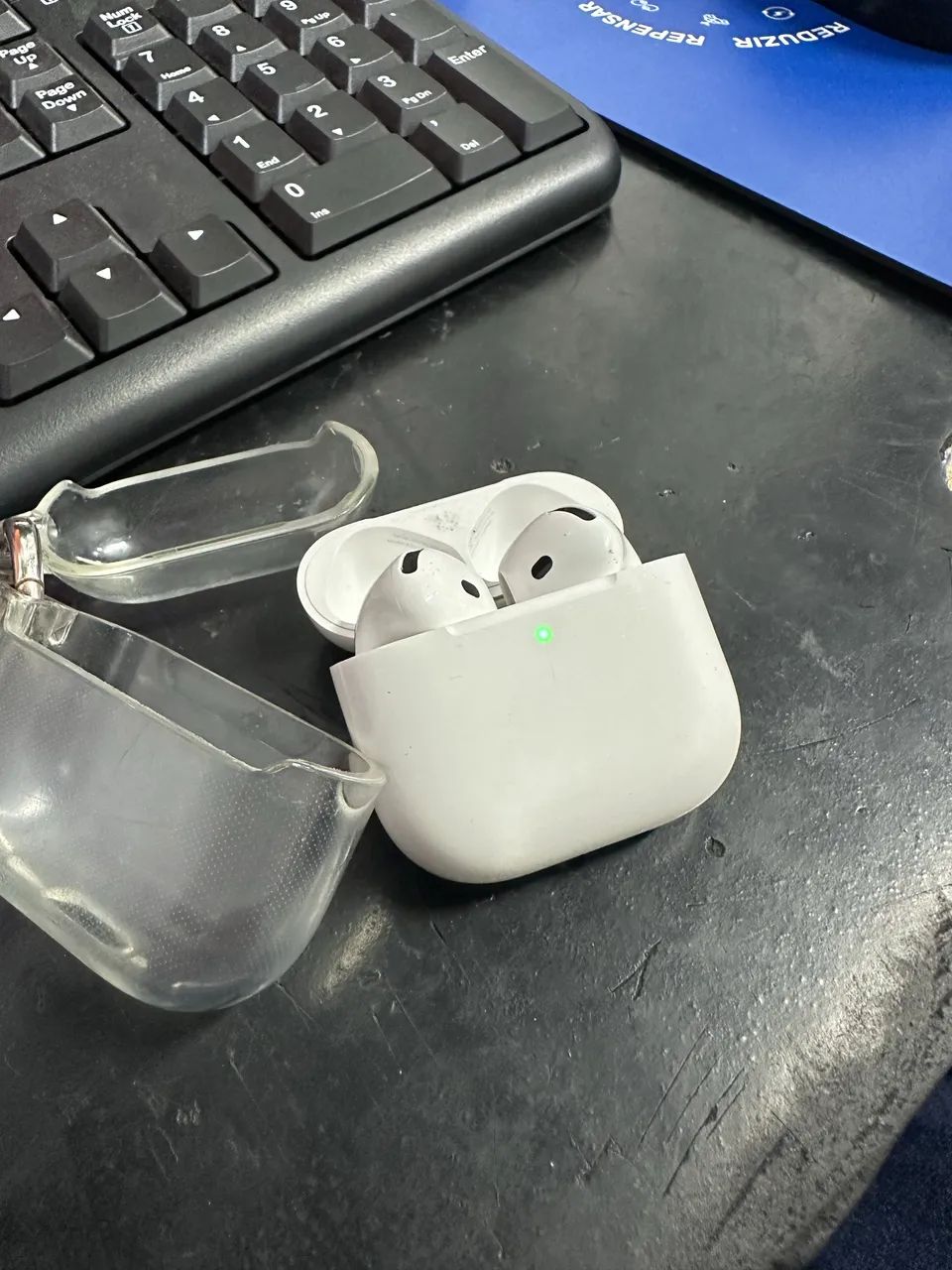 AirPods 4 - Foto 3