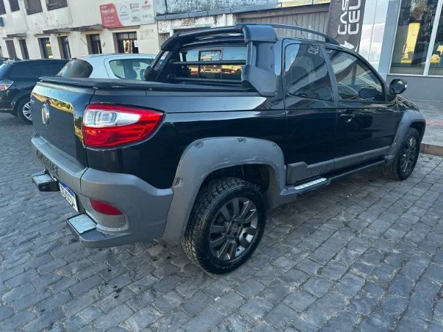 Fiat Strada Adventure1.8/ 1.8 Locker Flex CD 2019 - Foto 2