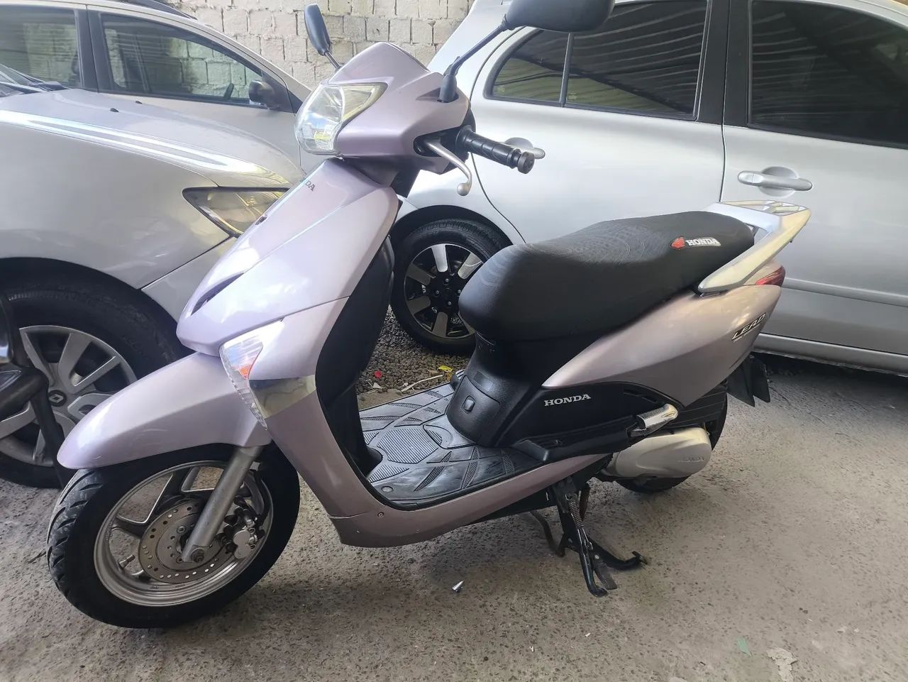 Moto lead  110 cc. 2011