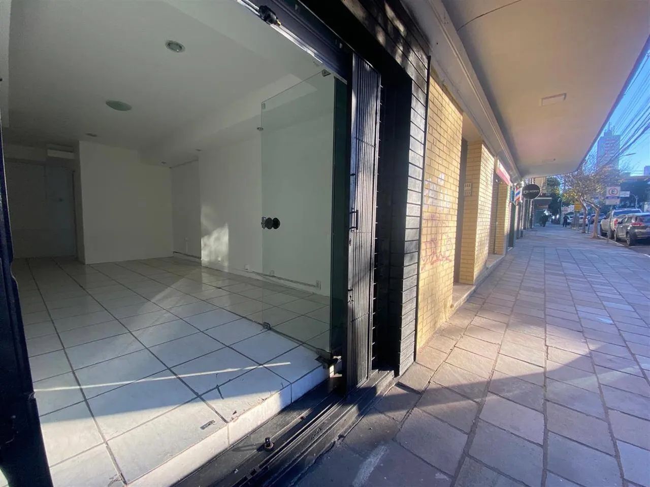 SALA COMERCIAL TÉRREA NO CENTRO - Foto 5