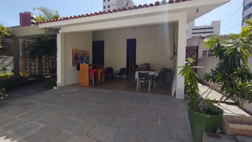 Alugo quarto em casa no Cabo branco