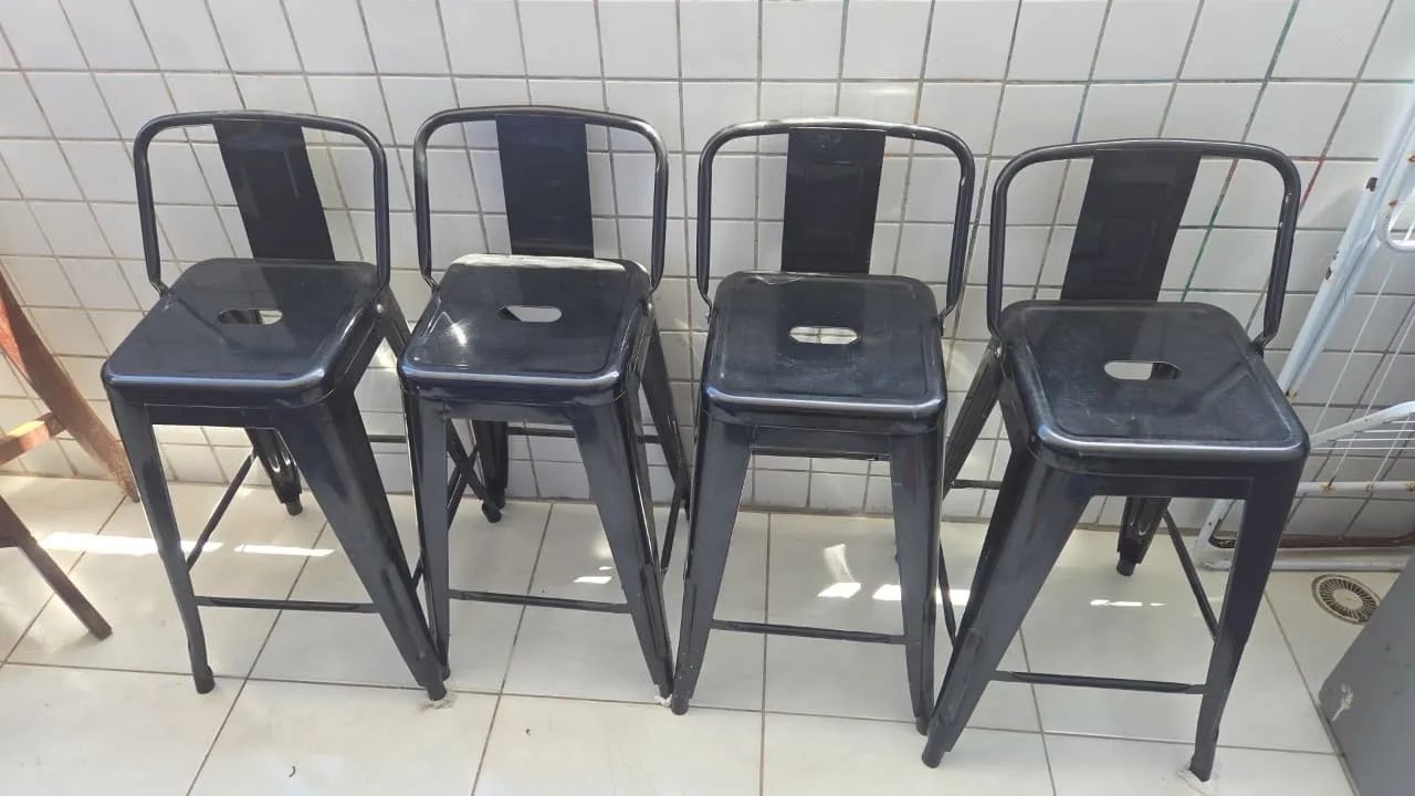 Banco de ferro 