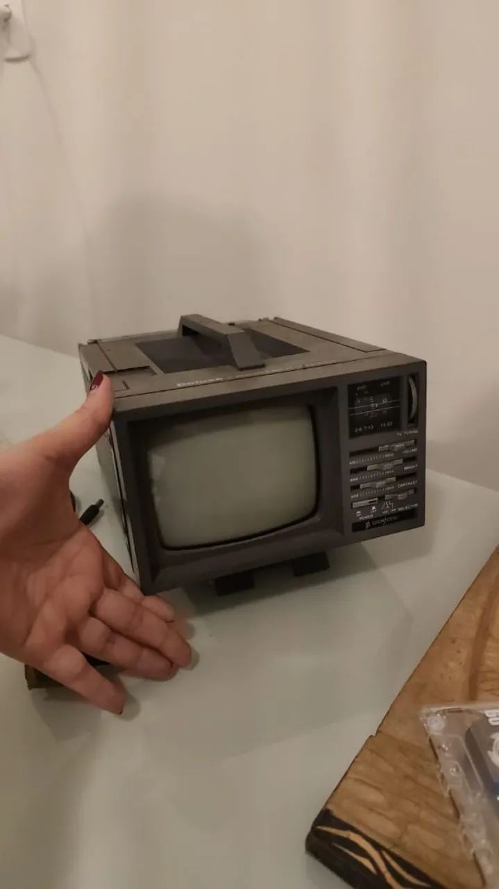 4 tvs antigas - Foto 4