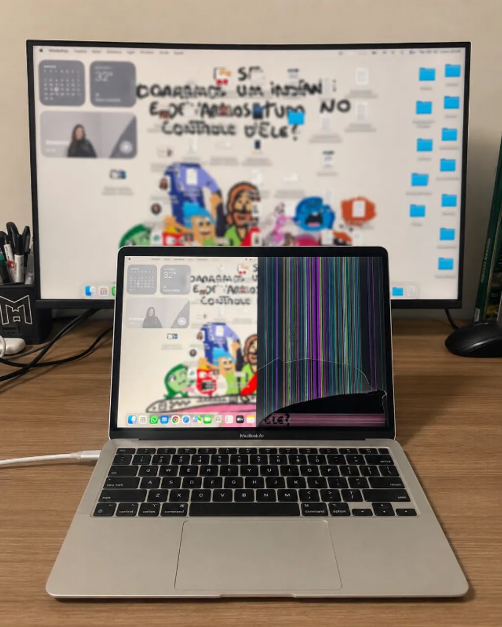 Macbook m1 com defeito na tela