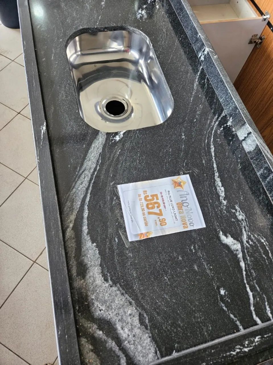 Pia Granito cor Via lactea 1,50cm com cuba inox