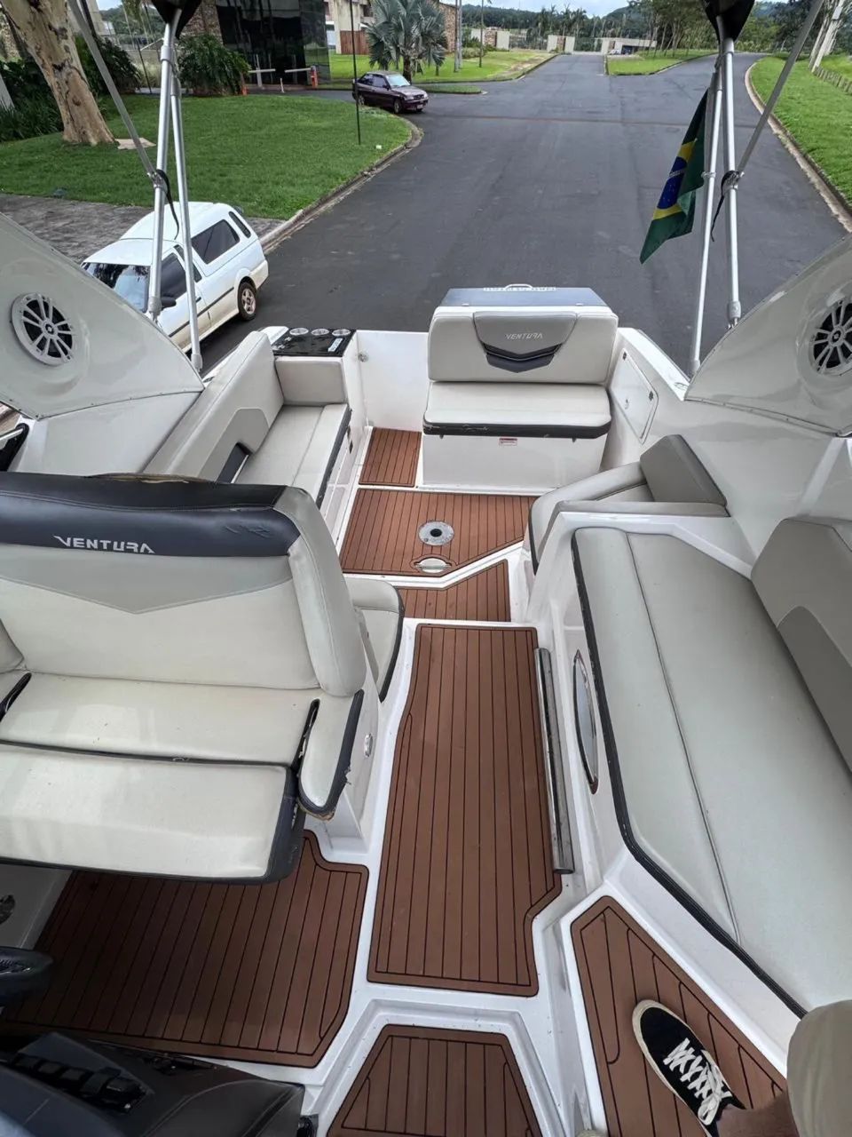 Ventura 300 Crossover - 2021 x1 Volvo V8 350 HP ñ Phantom Focker Triton Armada Real - Foto 3