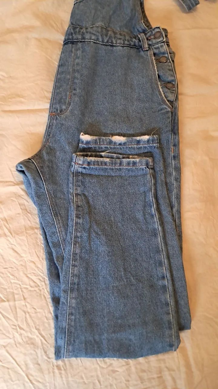 Macacão jeans C&A tam G - Foto 2