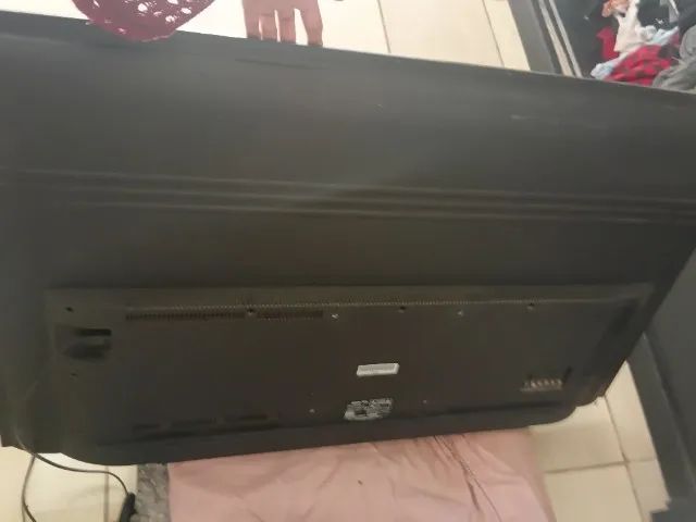 Tv TCL 49 polegadas com defeito