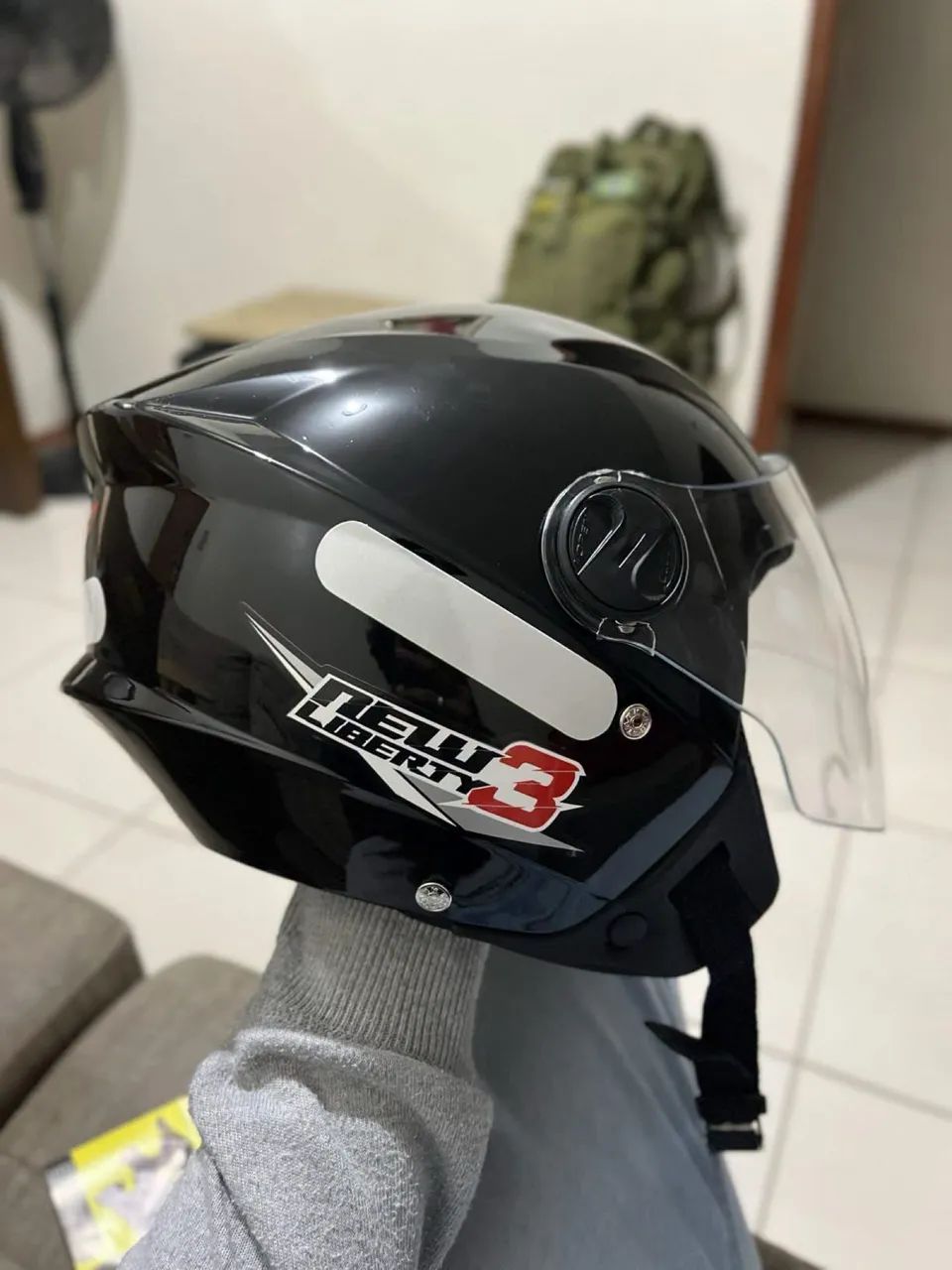 Capacete aberto 58