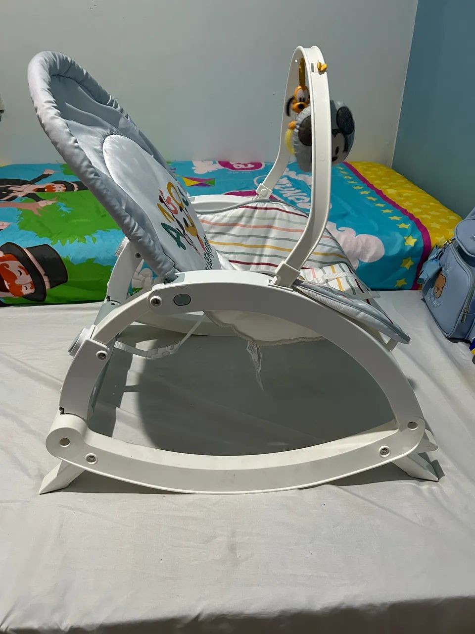 Vendo cadeirinha vibratória 