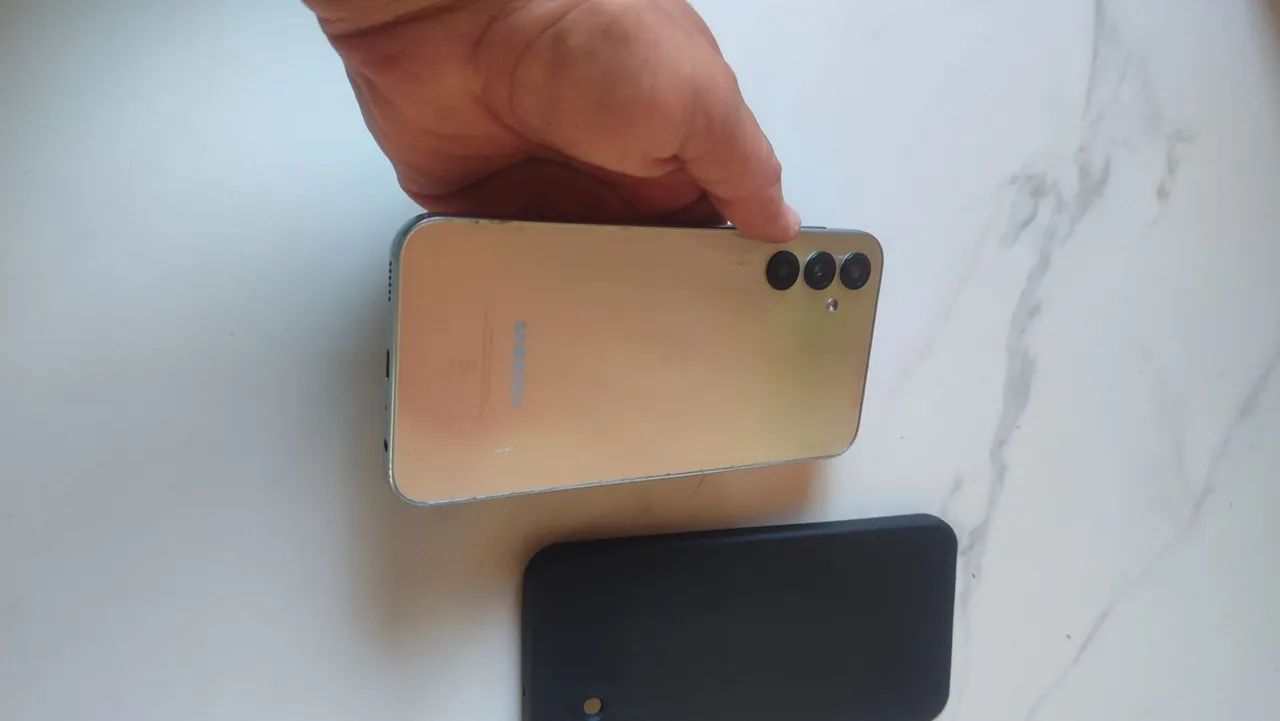Celular Samsung a24  - Foto 4