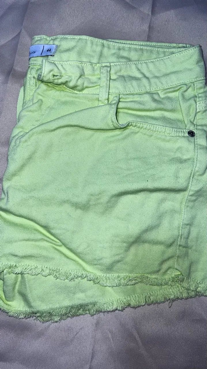 Shorts 44 15 reais cada  - Foto 2
