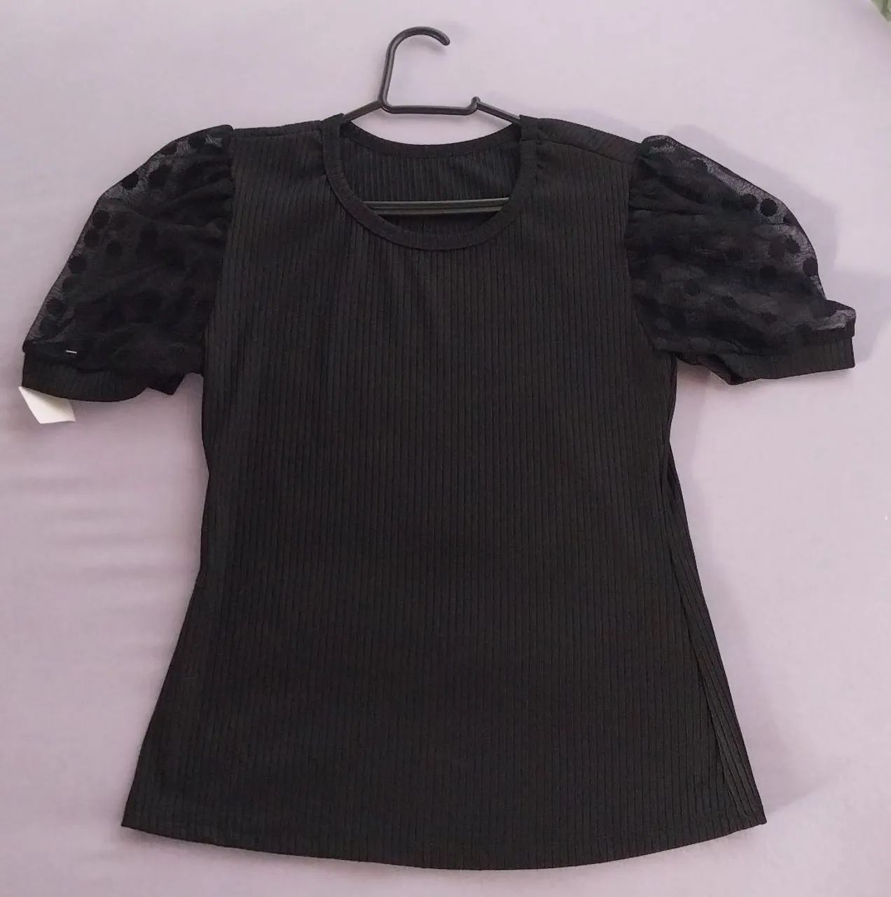 Vendo regatas,blusinha com estampa ou com renda na manga 